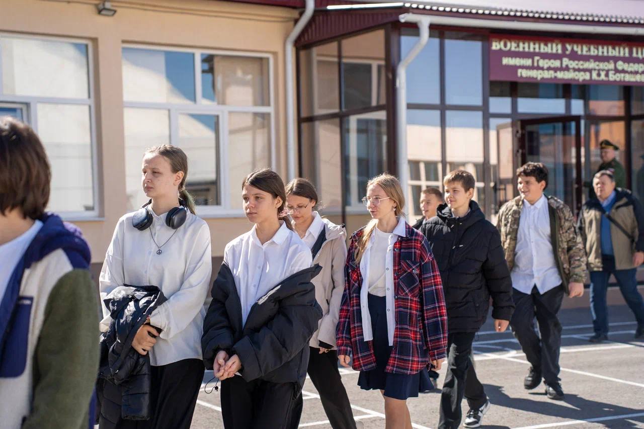 В ВУЦ СКГА прошел мастер-класс для учащихся специализированных классов «Юные друзья пограничников»