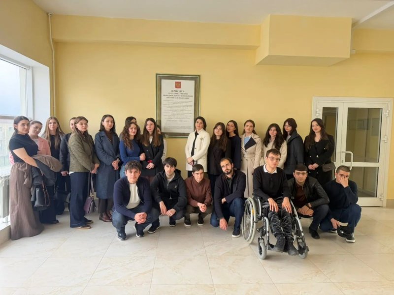 Студенты Юридического института СКГА посетили Управление ФССП по КЧР