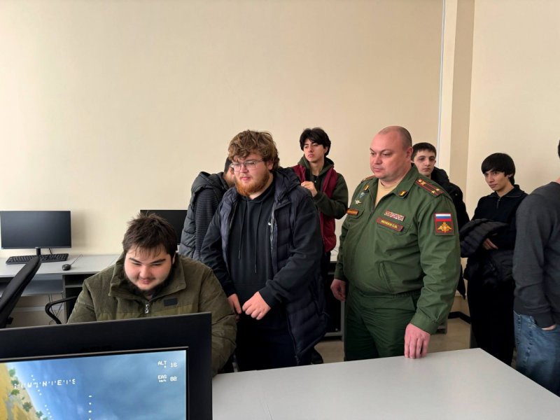 В Военном учебном центре СКГА прошла встреча со студентами колледжа