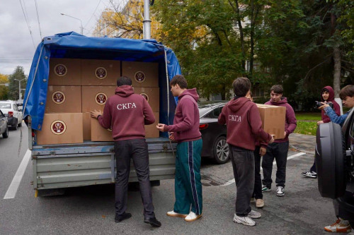 СКГА продолжает поддерживать героев на фронте