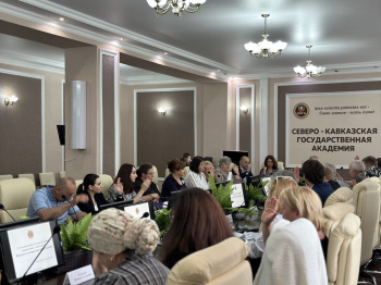 10 июня с.г. состоялось заключительное в этом учебном году заседание ученого совета, под председательством  Руслана Махаровича Кочкарова. 