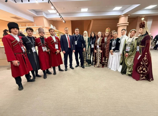 Студенты Института дизайна и лингвистики в составе делегации КЧР посетили федеральный просветительский марафон «Россия - семья семей», посвященный старту Года  единства народов нашей страны.