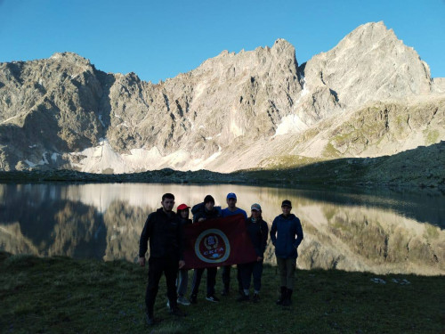 Во Всемирный день Альпинизма студенты СКГА совершили восхождение на перевал Азгек 