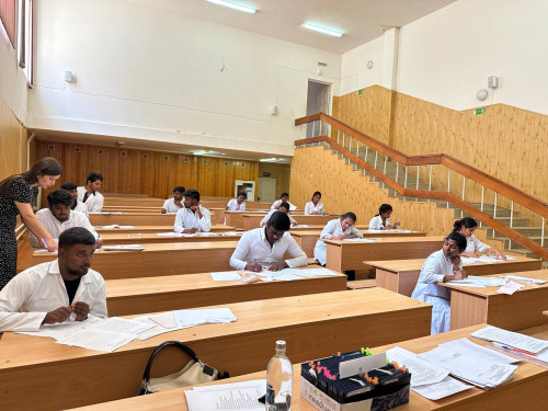 Несмотря на праздник, студенты Медицинского института СКГА сдают госэкзамен 
