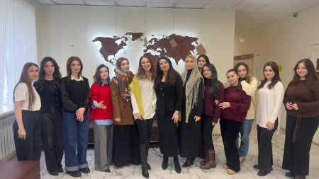 Язык вне аудитории: практика, стиль и новые форматы