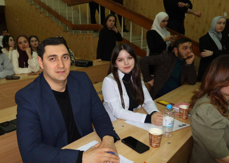 22.12.2025 в медицинском институте состоялась интеллектуальная игра среди студентов стоматологов «зуб даю».