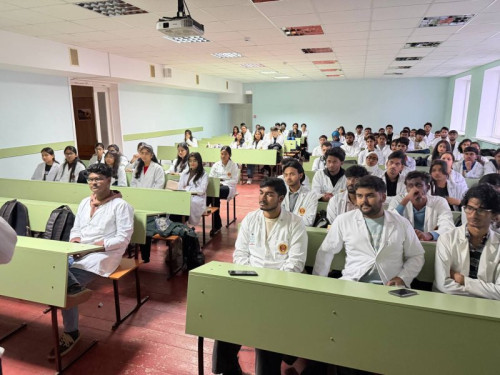 Meeting with Indian first-year students as part of adaptation activities