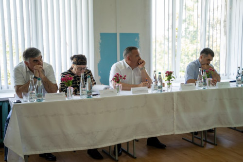 Выпускники Института экономики и управления успешно защитили дипломные работы