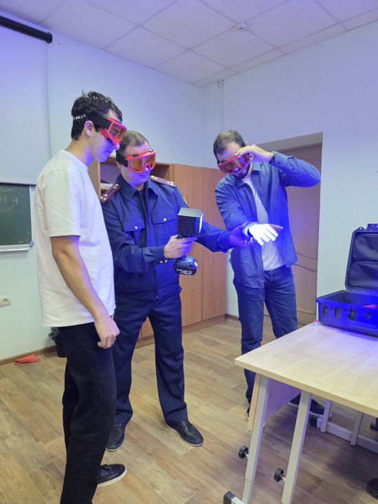 Студенты ЮИ узнали о возможностях полиграфа