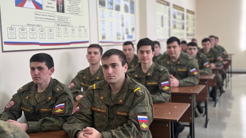 В Военном учебном центре СКГА прошли встречи с курсантами