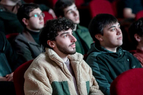 В СКГА состоялся просмотр фильма «На солнце вдоль рядов кукурузы» 