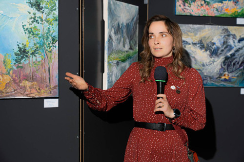 В Нальчике прошла персональная выставка преподавателя СКГА