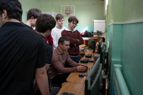 День открытых лабораторий: старшеклассники Черкесска погрузились в мир БПЛА в СКГА