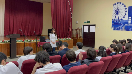 Преподаватели Медицинского института Северо-Кавказской государственной академии (МИ СКГА) проводят систематическую профориентационную работу в средних общеобразовательных школах и гимназиях города Черкесска.