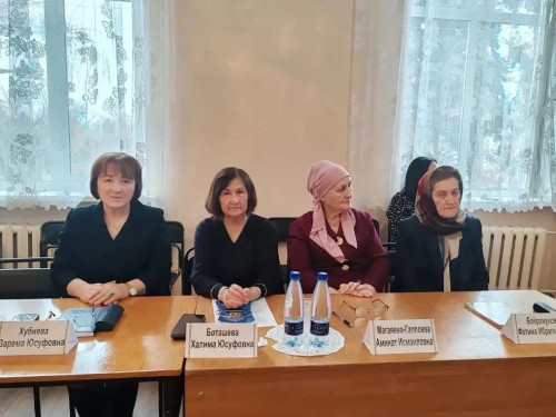 В Национальной библиотеке КЧР прошел «Праздник весны и ума»