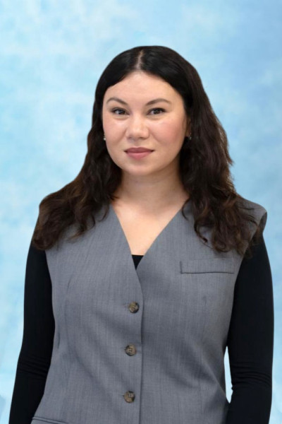 Есенеева Марина Курманбиевна