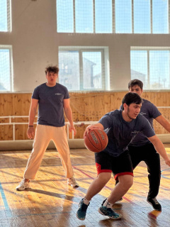 В СКГА прошло первенство по баскетболу среди юношей.