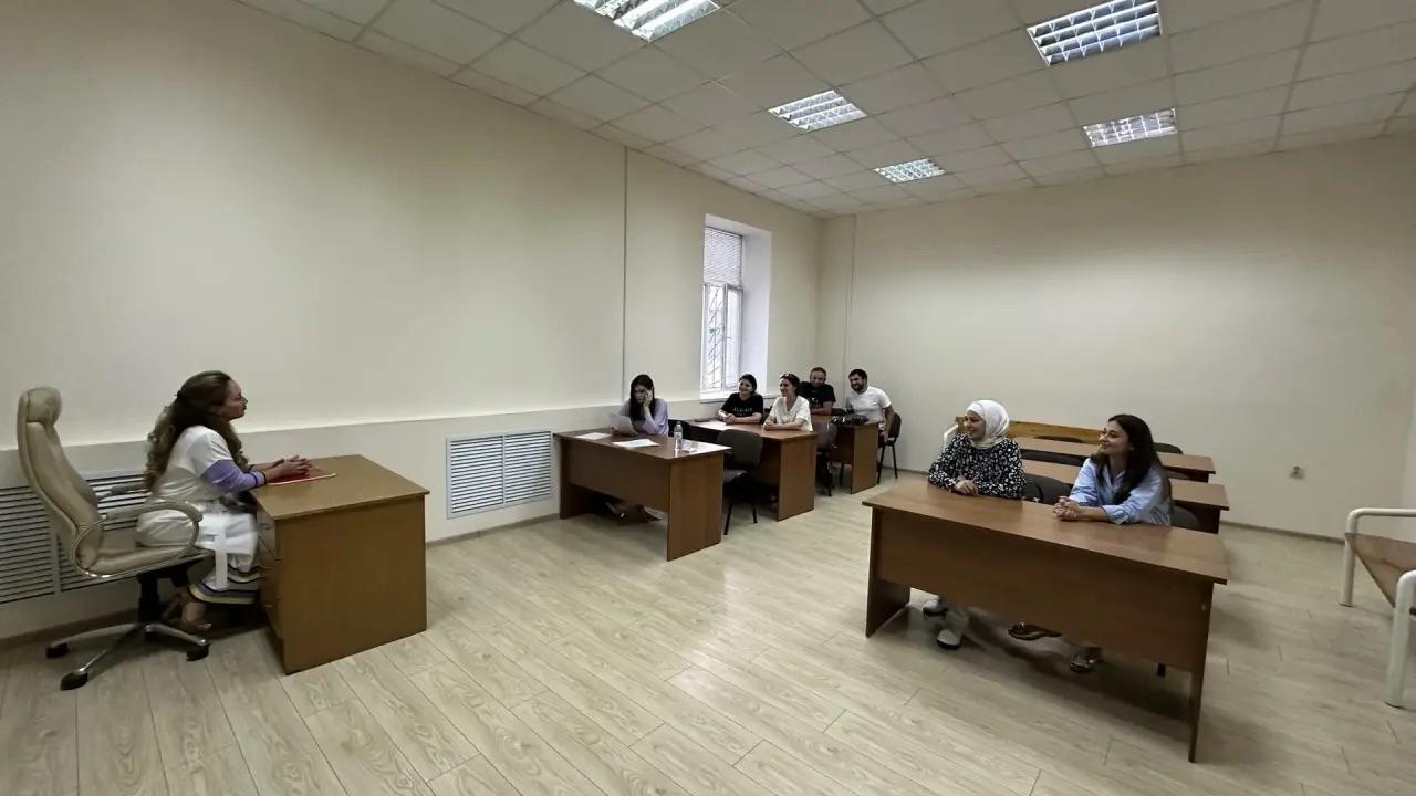 25 августа 2026 года состоялось заседание кафедры «Терапевтическая и детская стоматология», посвящённое подготовке к началу нового учебного года.