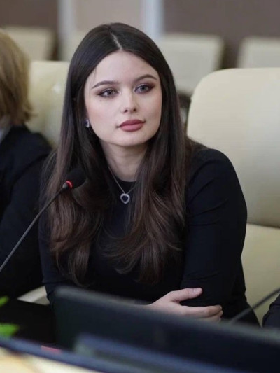 Эбзеева Лаура Халисовна