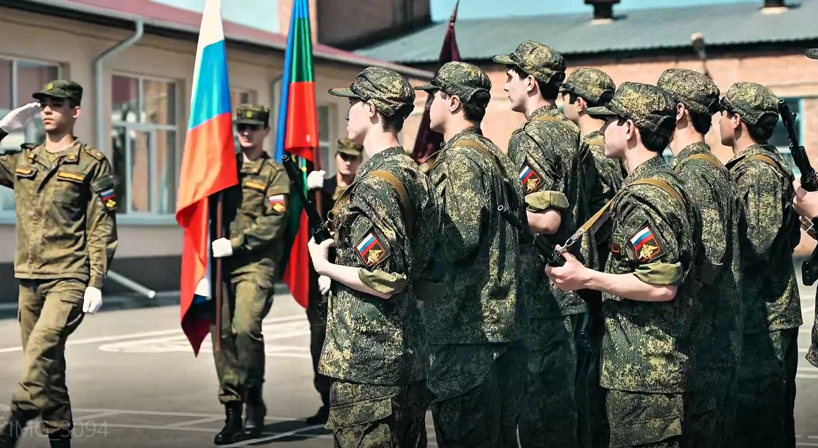 Ректор СКГА поздравил с Днем России!
