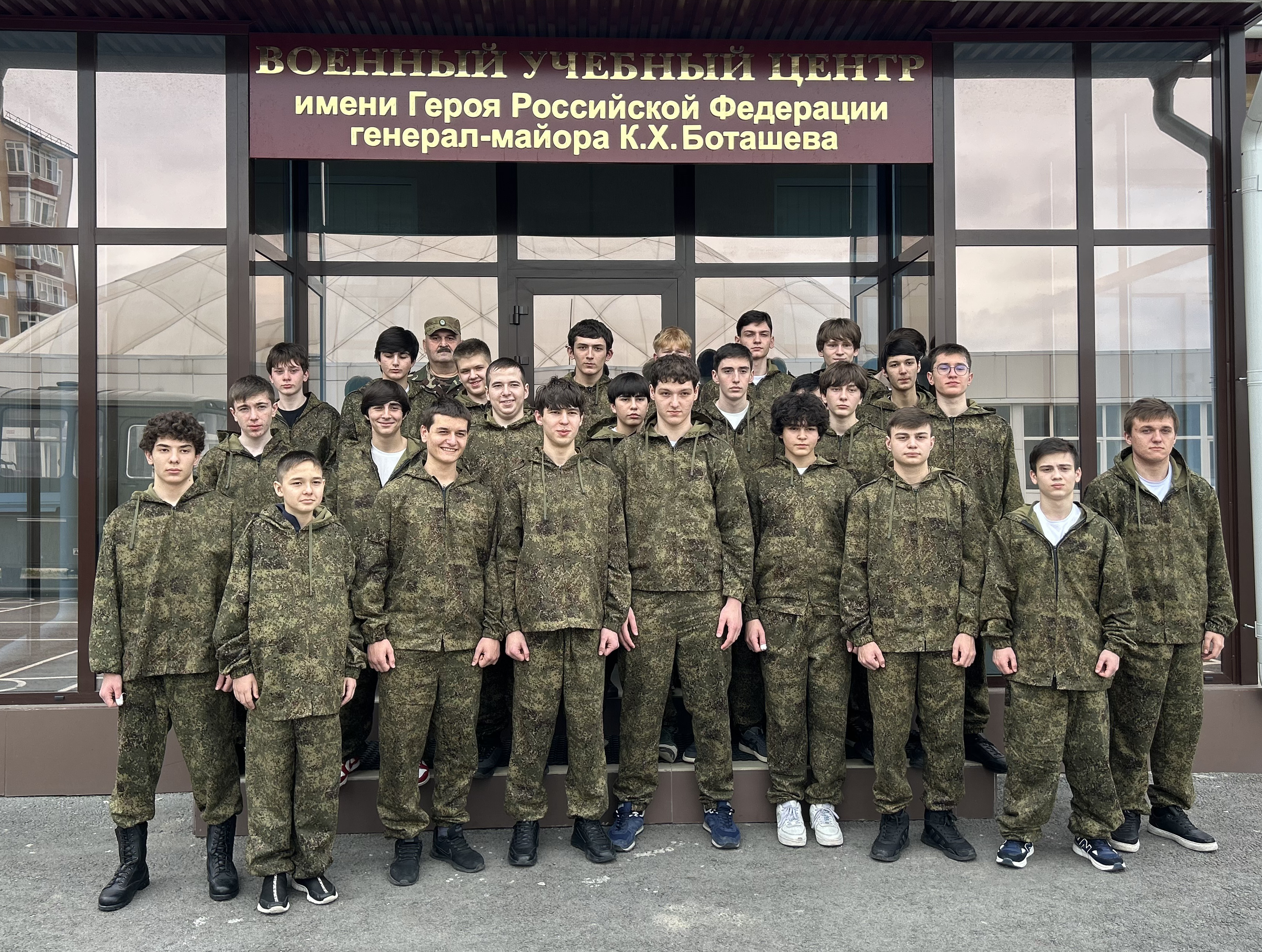 В Военном учебном центре СКГА прошёл визит Центра военно-патриотического воспитания молодёжи «Авангард»