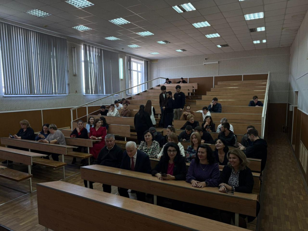 WhatsApp Image 2025-11-20 at 08.24.51.jpeg