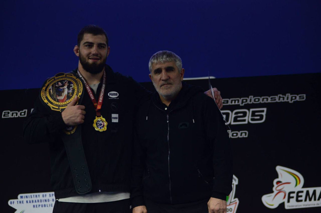 e9306eef-3ccc-4085-9468-15438d5a25b4.jpg e9306eef-3ccc-4085-9468-15438d5a25b4.jpg