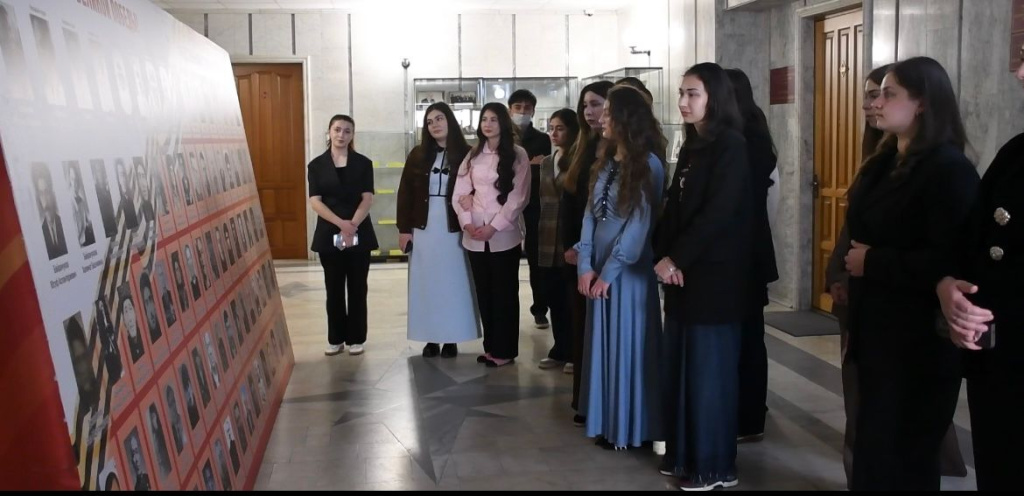 Image4_Den_otkrytykh_dverey_v_Verkhovnom_Sude_KCHR_2025.jpeg.jpeg