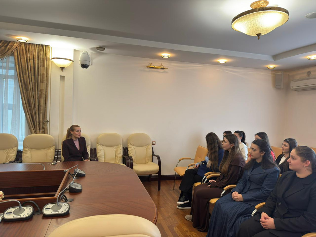 Image7_Den_otkrytykh_dverey_v_Arbitrazhnom_sude_KCHR.jpeg Image7_Den_otkrytykh_dverey_v_Arbitrazhnom_sude_KCHR.jpeg