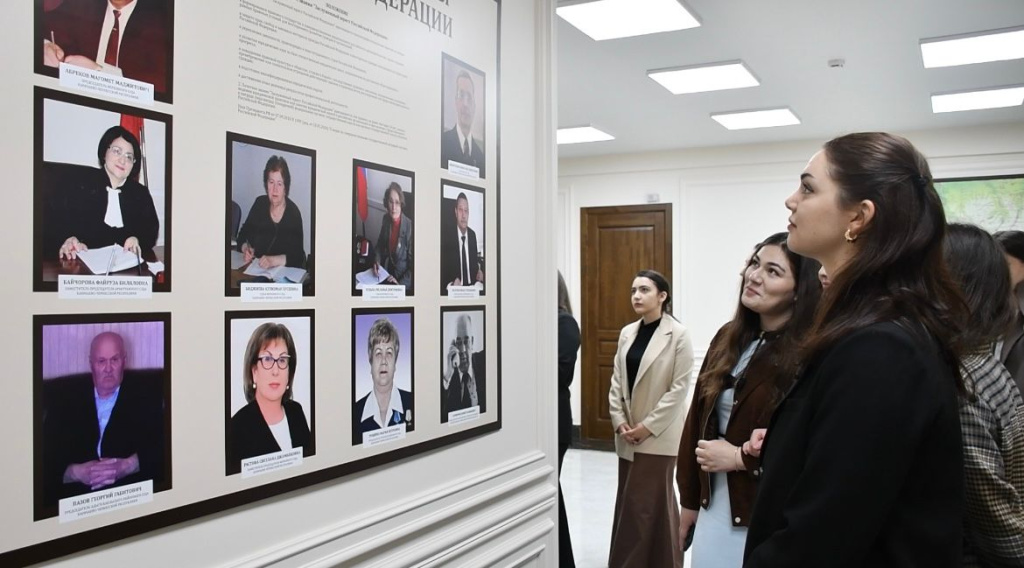 Image6_Den_otkrytykh_dverey_v_Verkhovnom_Sude_KCHR_2025.jpeg.jpeg