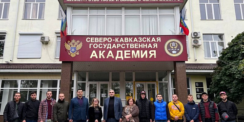 Студенты Северо-Кавказской государственной академии продолжают свою работу по оказанию профессиональной помощи врачам военного госпиталя Министерства обороны РФ
